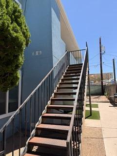 Building Photo - 1812 Buena Vista Dr SE
