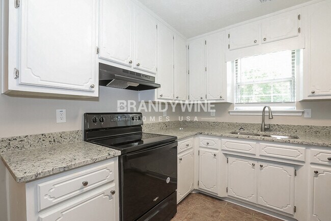 Building Photo - 148 Helen Dr