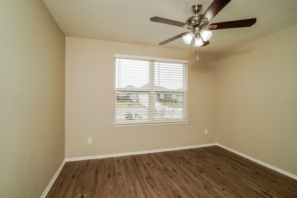 Building Photo - 123 Fabarm Ln