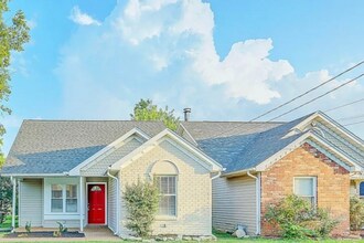 Building Photo - 609 Brentmeadow Cir