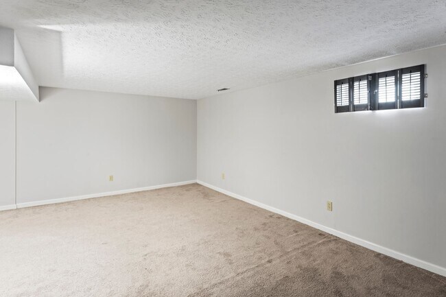 Building Photo - 12520 Brothers Ave