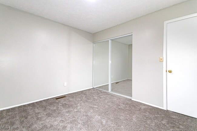 Building Photo - 6330 Cumberland Dr