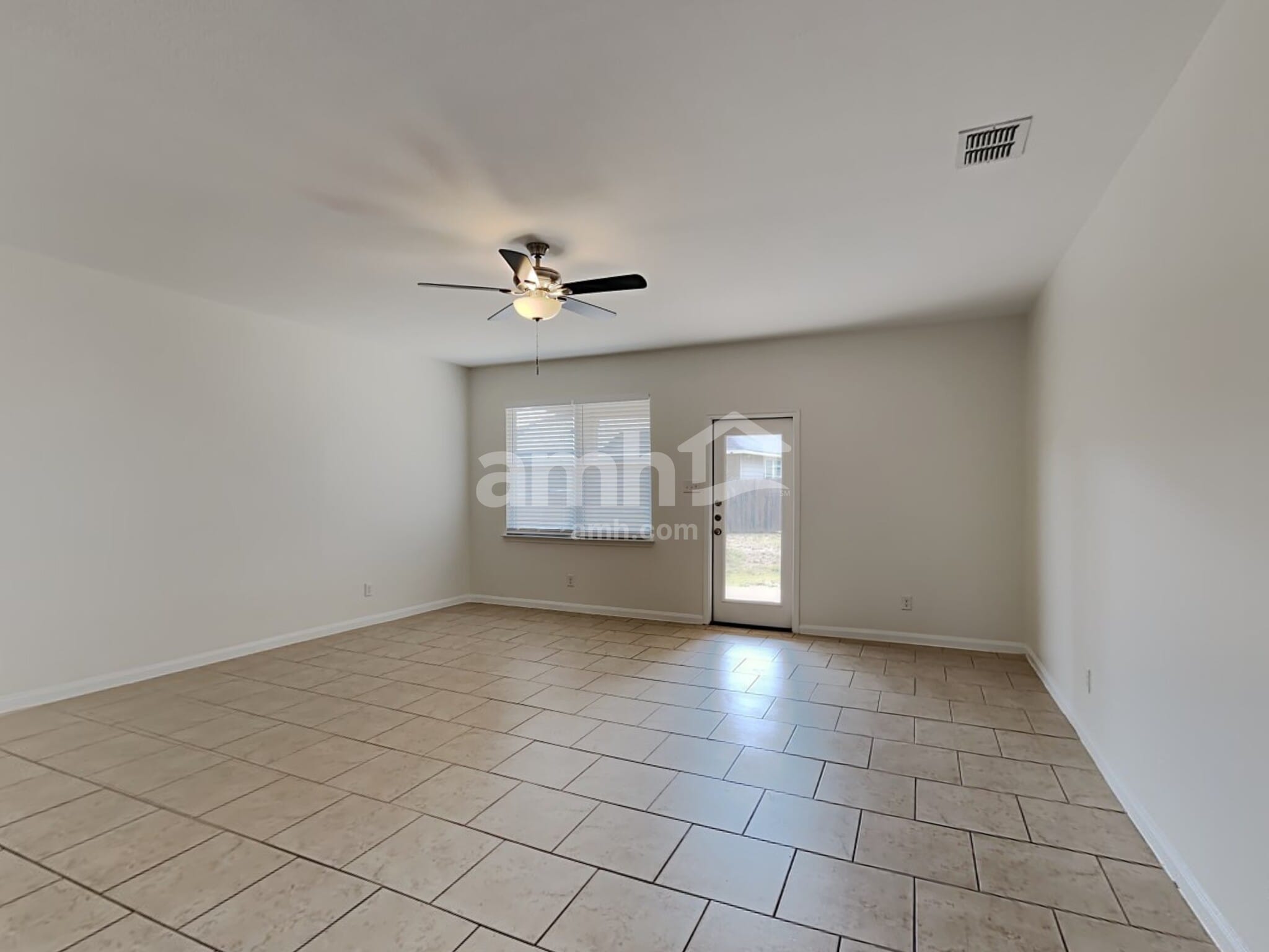 Building Photo - 7913 Oxbow Way