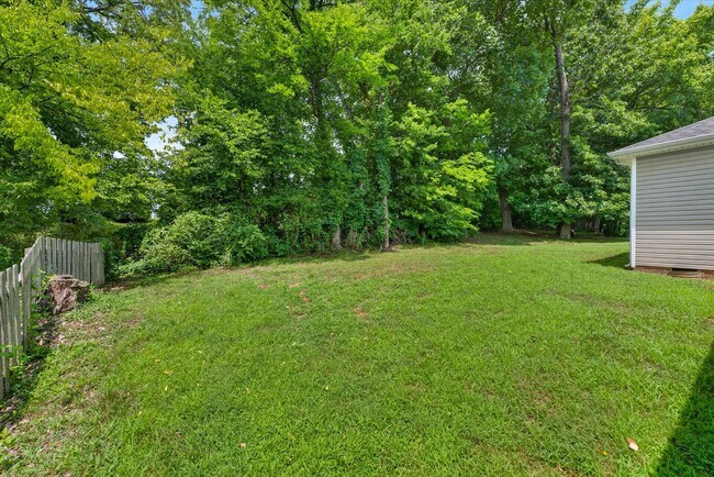 Building Photo - 2228 Killington Dr
