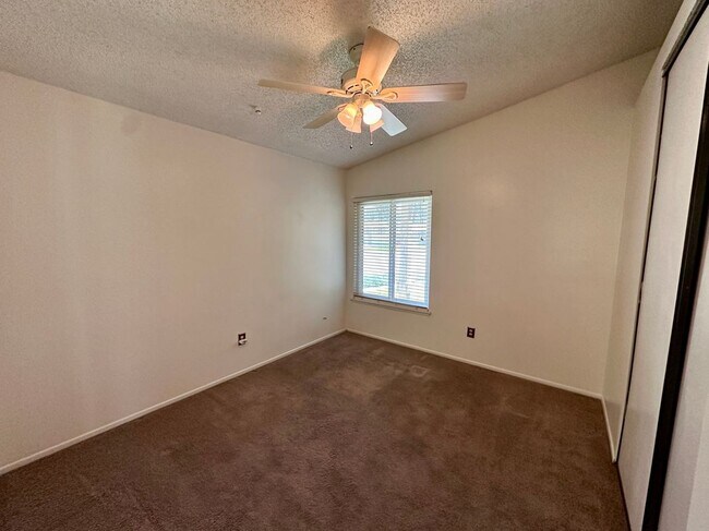 Building Photo - 6410 Kettle Peak Pl