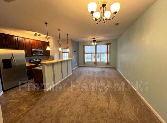 Building Photo - 2272 Hartfield Cir