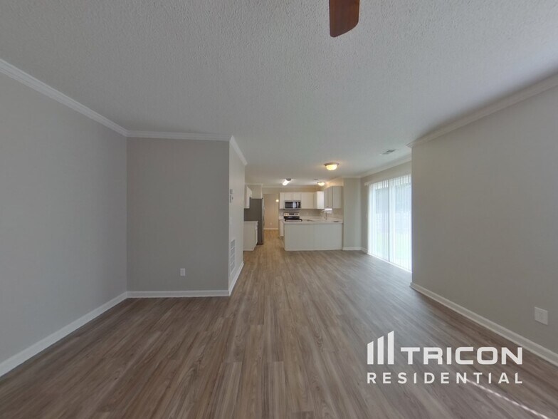 Building Photo - 541 Halleck Ln