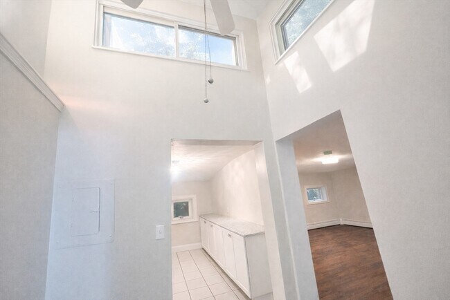 Building Photo - 21 Fayette St