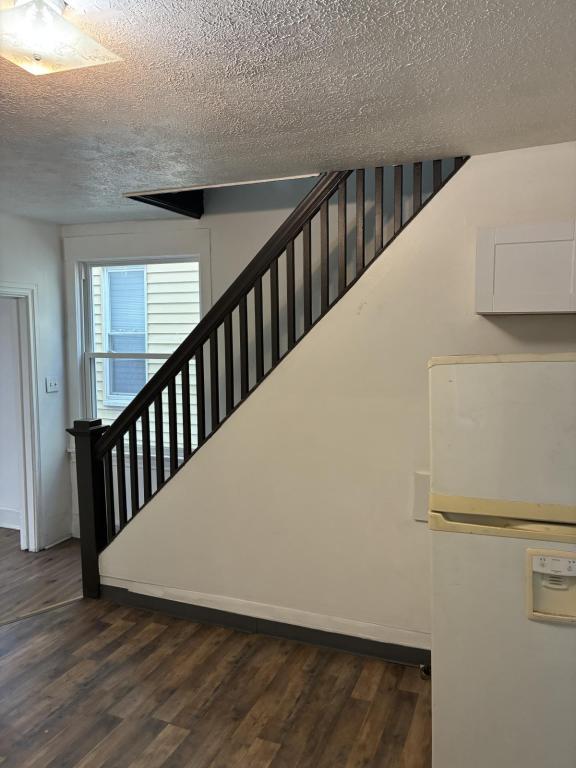 Building Photo - 1320 4th Ave