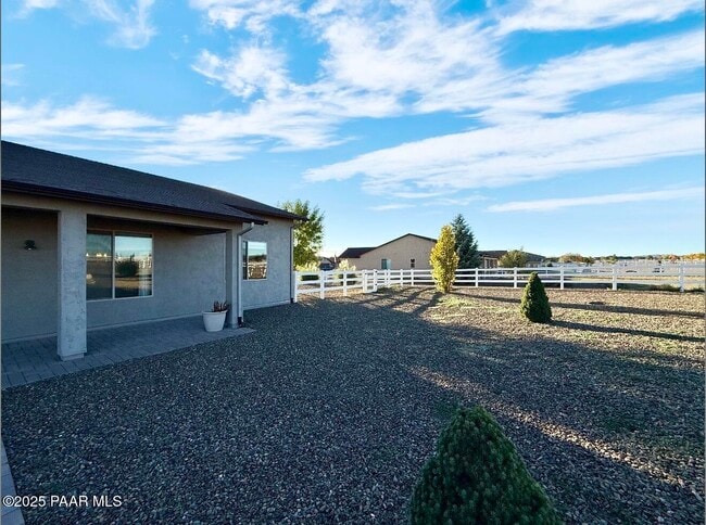 Building Photo - 220 Mackenze Rose Dr