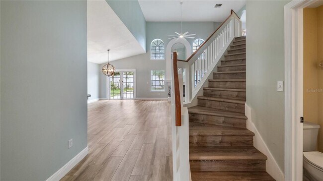 Building Photo - 468 Queensbridge Dr