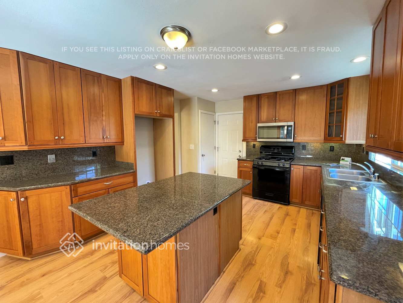 Building Photo - 408 Limewood Dr