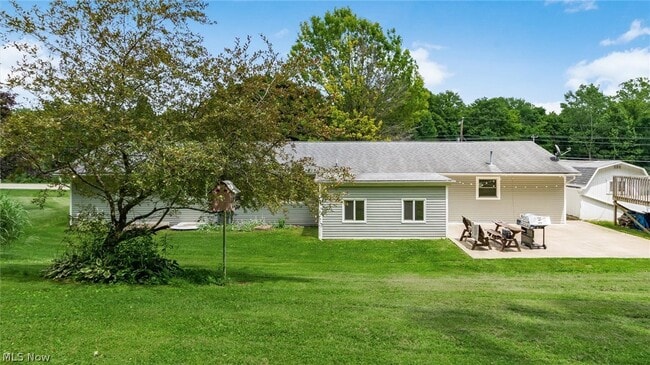 Building Photo - 7785 Black Run Rd
