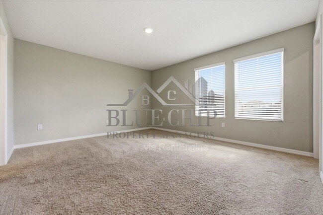 Building Photo - 12937 Camarillo Pl