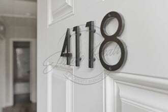 Building Photo - Two Bedroom Ranch Duplex in Hermitage with Updates and on Special!