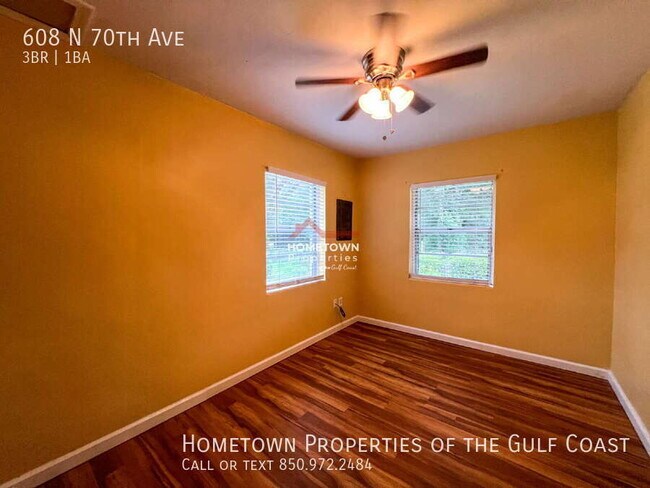 Building Photo - 608 N 70th Ave