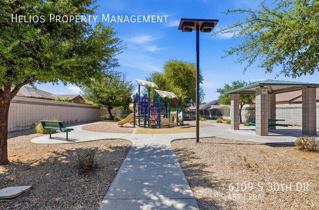 Building Photo - 6109 S 30th Dr