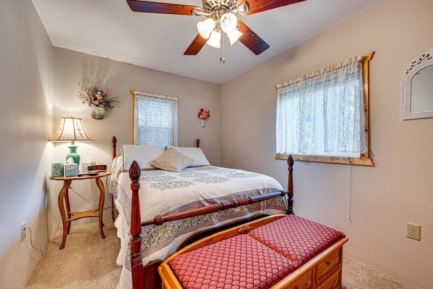 Building Photo - 2363 US-34