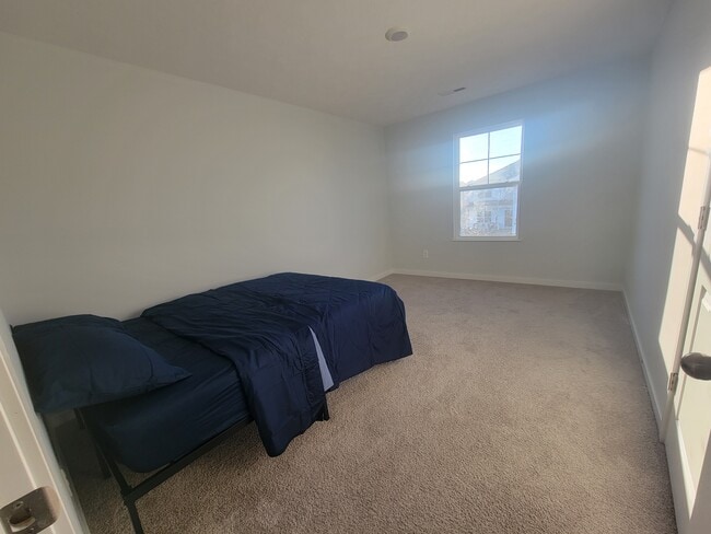 Building Photo - 131 Natalie Ln