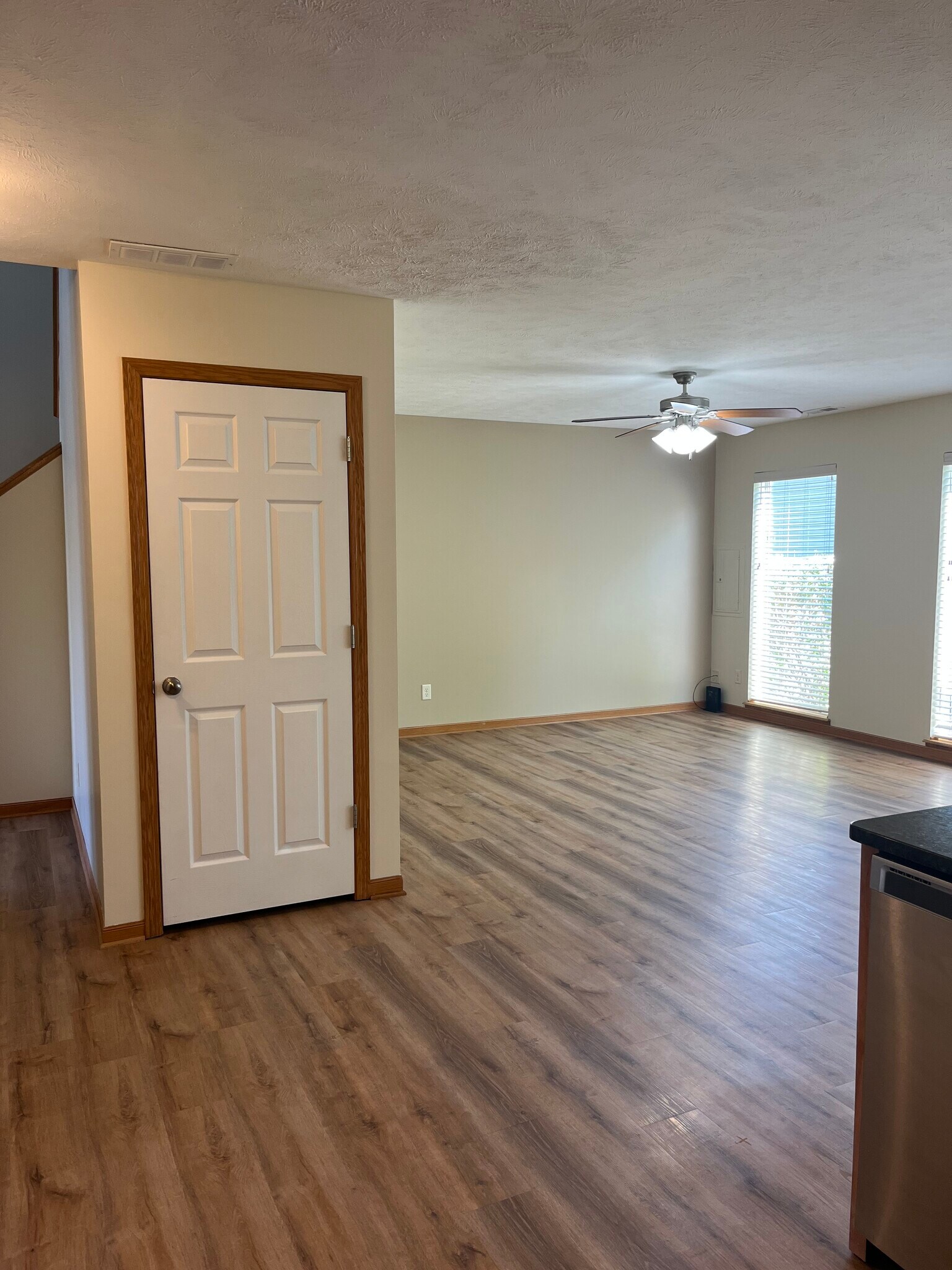 Building Photo - 8743 Remi Dr