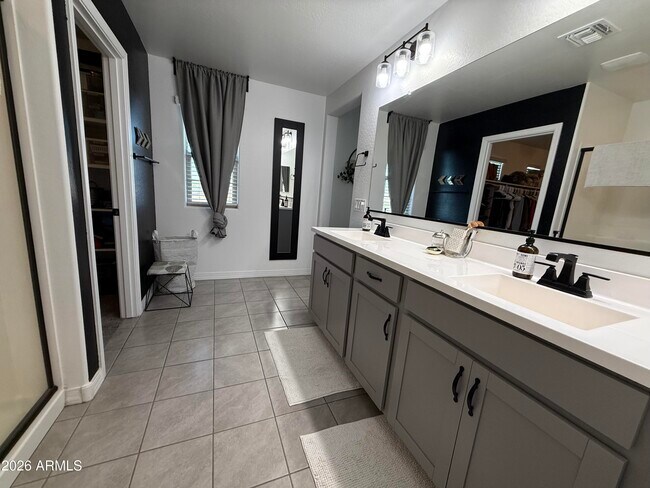 Building Photo - 21471 S 225th Way