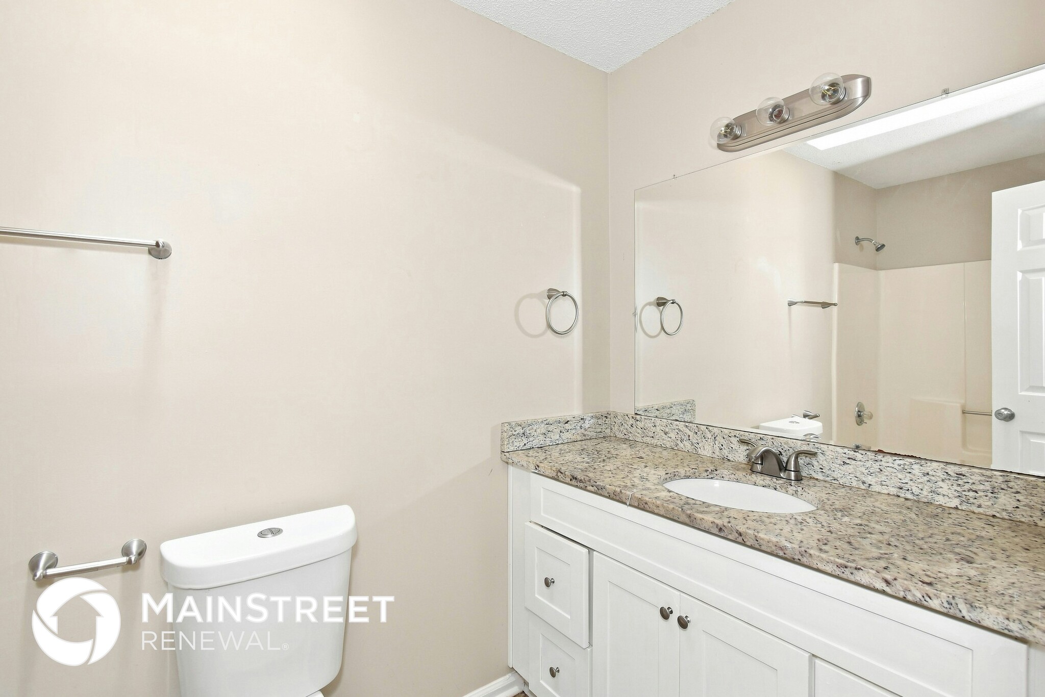 Building Photo - 2728 Horseshoe Creek Dr
