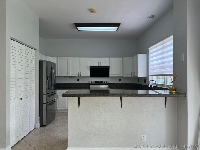 Building Photo - 16447 SW 1st Ct