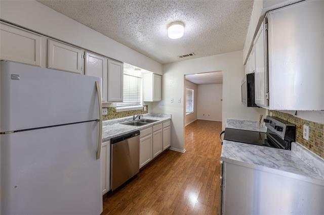 Building Photo - 1805 Spring Creek Pkwy