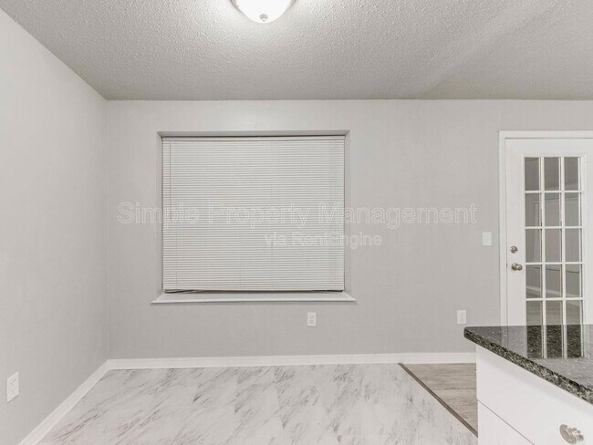 Building Photo - 1409 SW 81st St