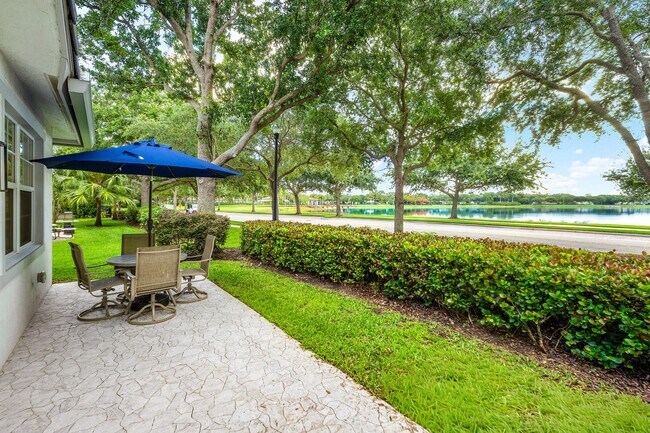 Building Photo - 550 Tomahawk Ct