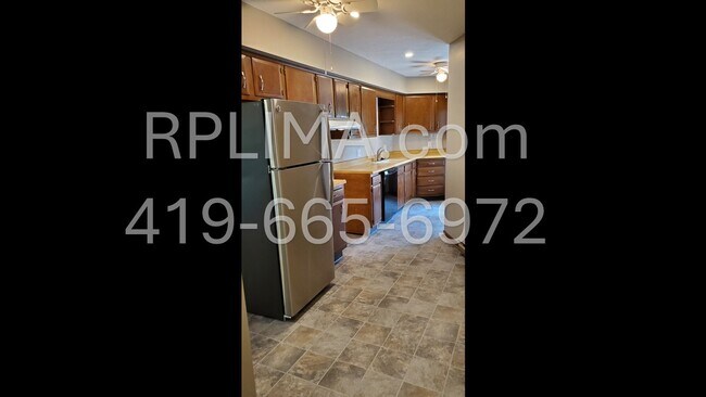 Building Photo - 1593 Plainfield Dr