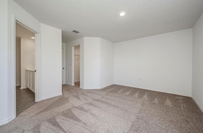 Building Photo - 5236 Imagination Dr