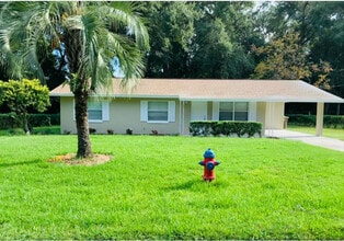Building Photo - 2810 SW 16th Pl