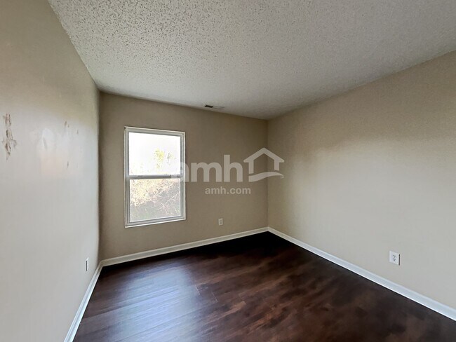 Building Photo - 10707 Parnie Ct