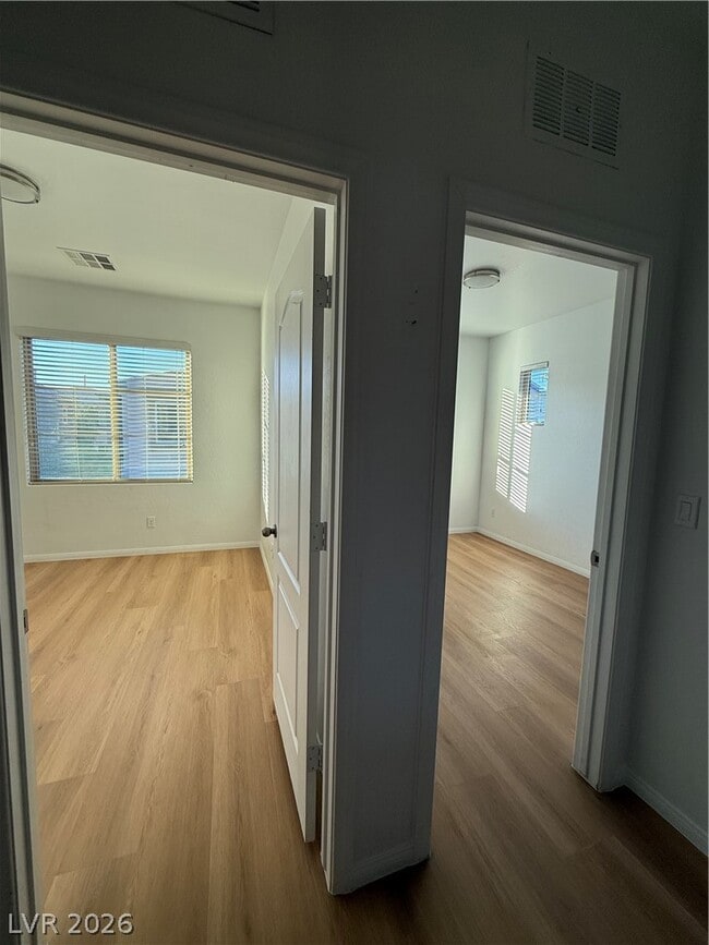 Building Photo - 690 Calamus Palm Pl