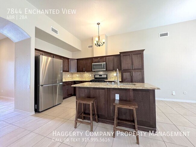 Building Photo - 7844 Enchanted View Dr
