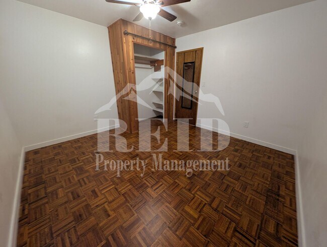 Building Photo - Lebo Reid Duplex