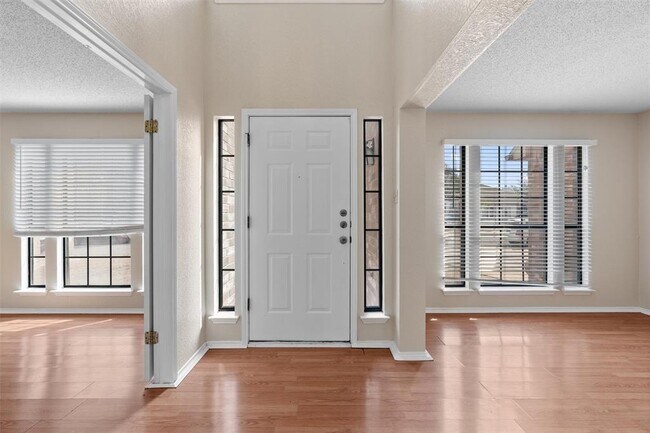 Building Photo - 716 Camp Fire Trail