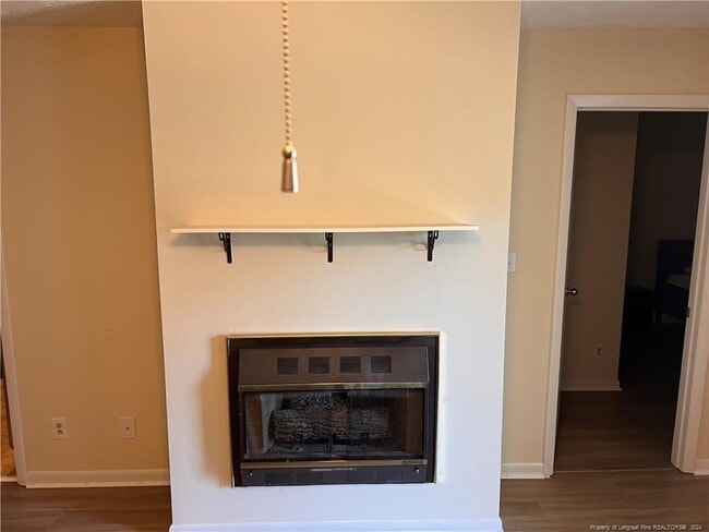 Building Photo - 3374 Galleria Dr