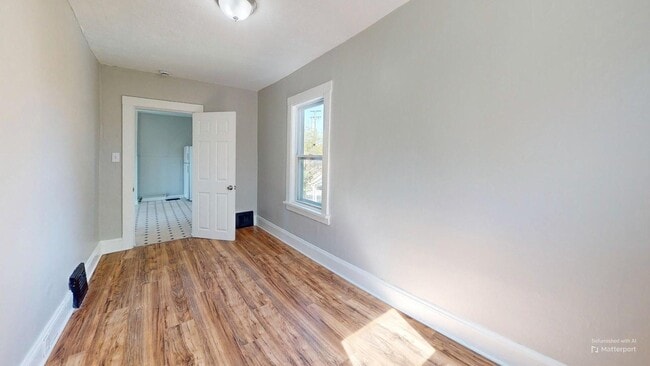 Building Photo - 3149 W 32nd St