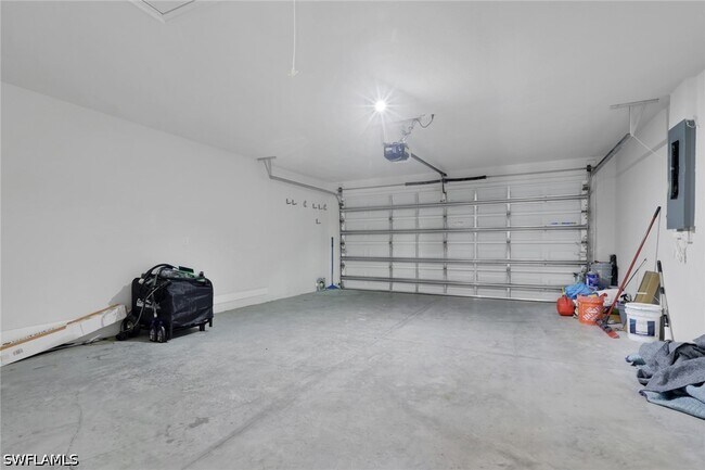 Building Photo - 2248 Bonn Ct