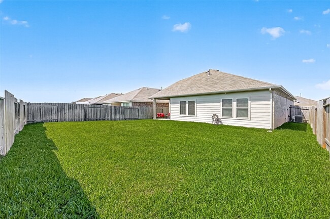 Building Photo - 21500 Rustic Elm Dr