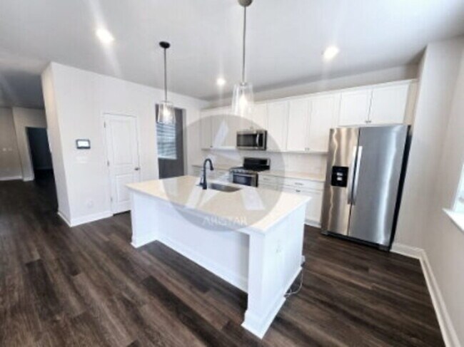 Building Photo - 19 Rushing View Glen