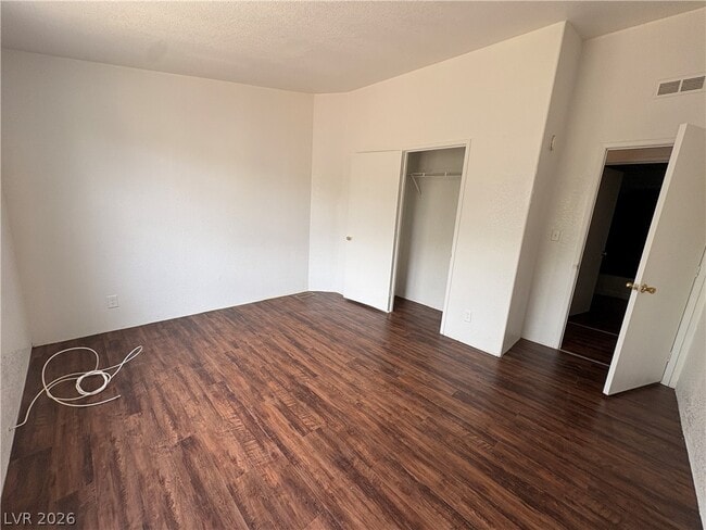 Building Photo - 4877 Saguaro Way