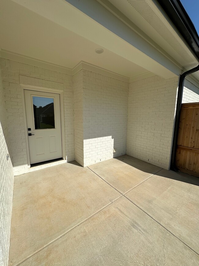 Building Photo - 1 Cottage Grove Dr