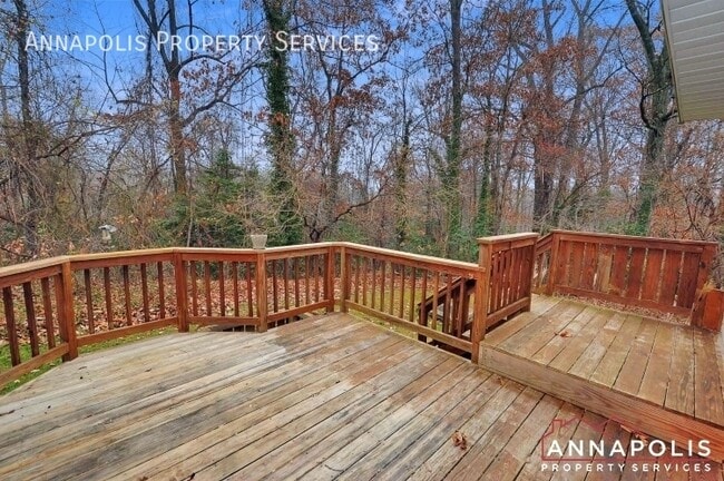 Building Photo - 546 Francis Nicholson Way