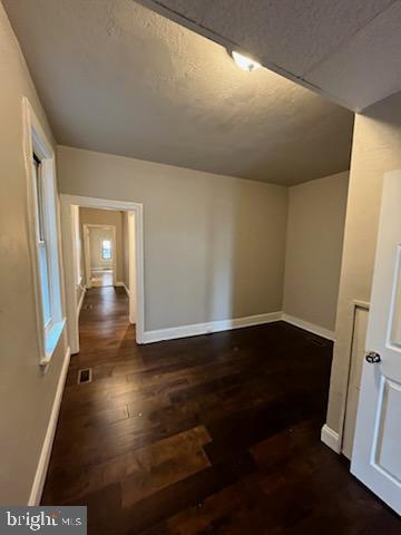 Building Photo - 311 Elm St