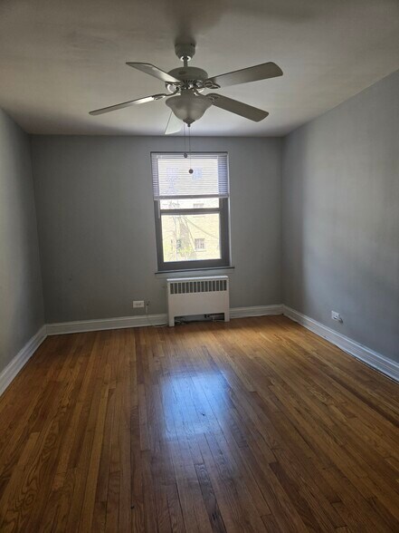 Building Photo - 7324 N Ridge Blvd
