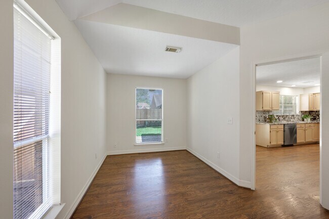 Building Photo - 8910 Driftstone Dr