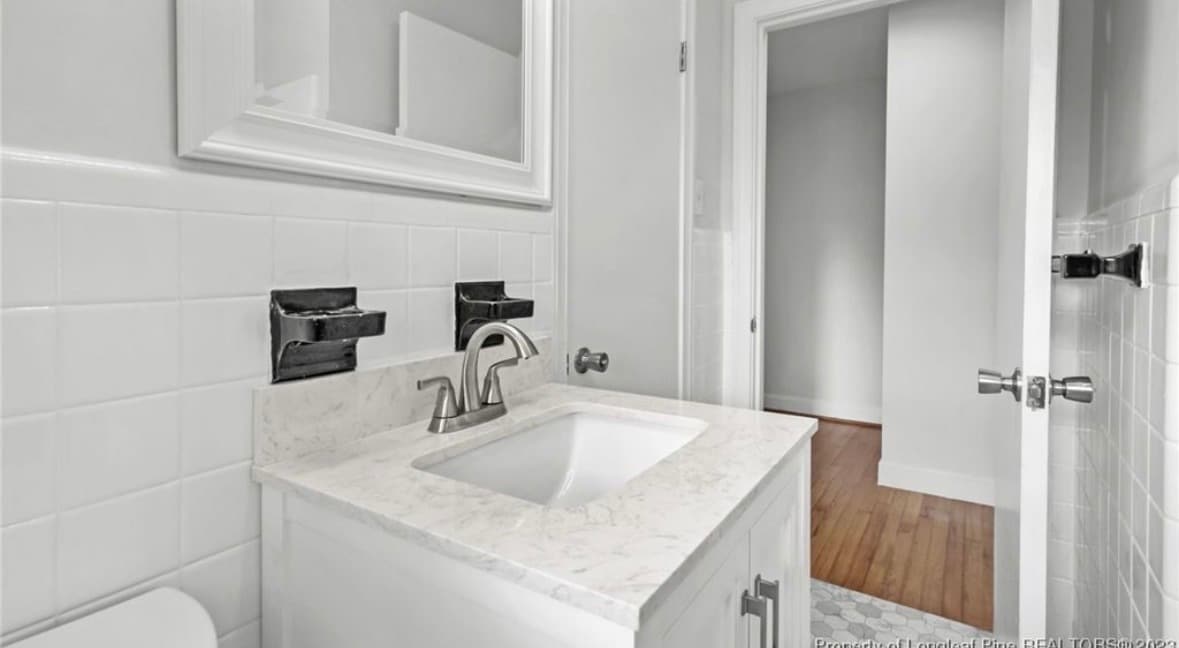 Building Photo - 3516 Edna St